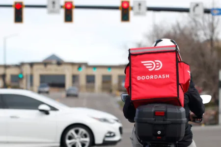 DoorDash offers $17B for Instacart in takeover